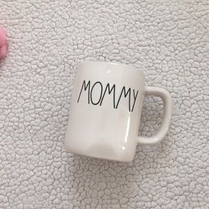 🦄 Rae Dunn MOMMY Mug